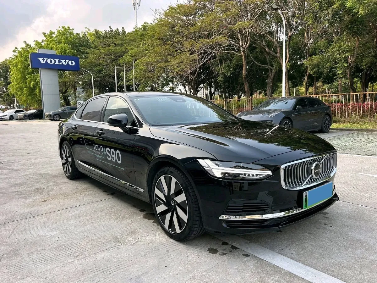 2025 Volvo S90 PHEV 2.0T 310HP L4 8AT PHEV 18.831KWH,autocango,china used car exporter,china ev exporter,chinese used car exporter,chinese used ev exporter