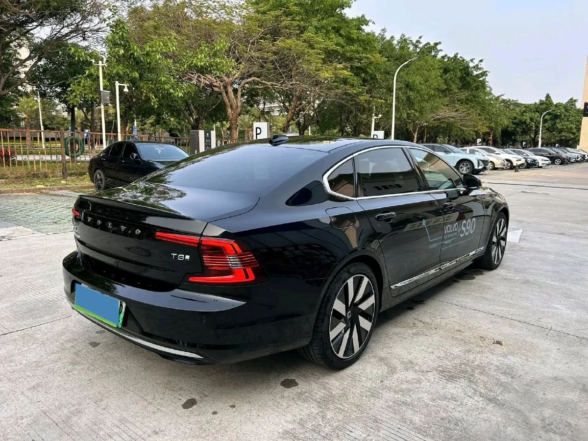 2025 Volvo S90 PHEV 2.0T 310HP L4 8AT PHEV 18.831KWH,autocango,china used car exporter,china ev exporter,chinese used car exporter,chinese used ev exporter
