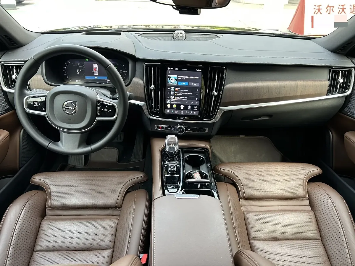 2025 Volvo S90 PHEV 2.0T 310HP L4 8AT PHEV 18.831KWH,autocango,china used car exporter,china ev exporter,chinese used car exporter,chinese used ev exporter