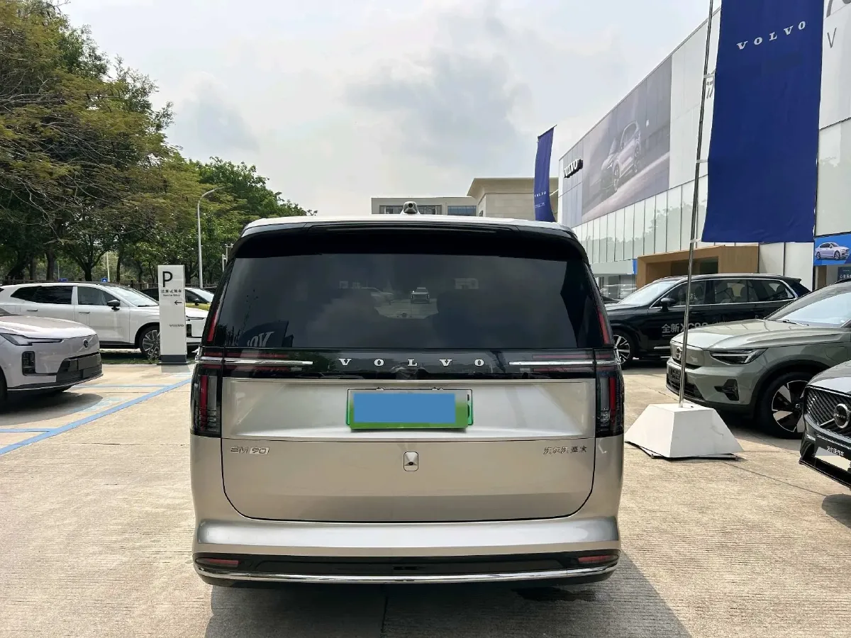 2025 Volvo EM90 BEV 116KWH,autocango,china used car exporter,china ev exporter,chinese used car exporter,chinese used ev exporter