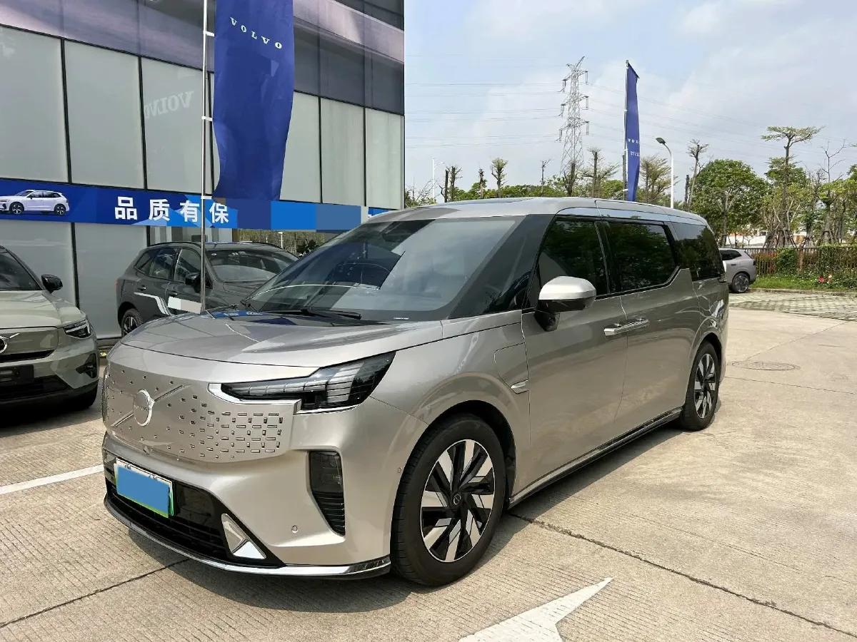 2025 Volvo EM90 BEV 116KWH,autocango,china used car exporter,china ev exporter,chinese used car exporter,chinese used ev exporter