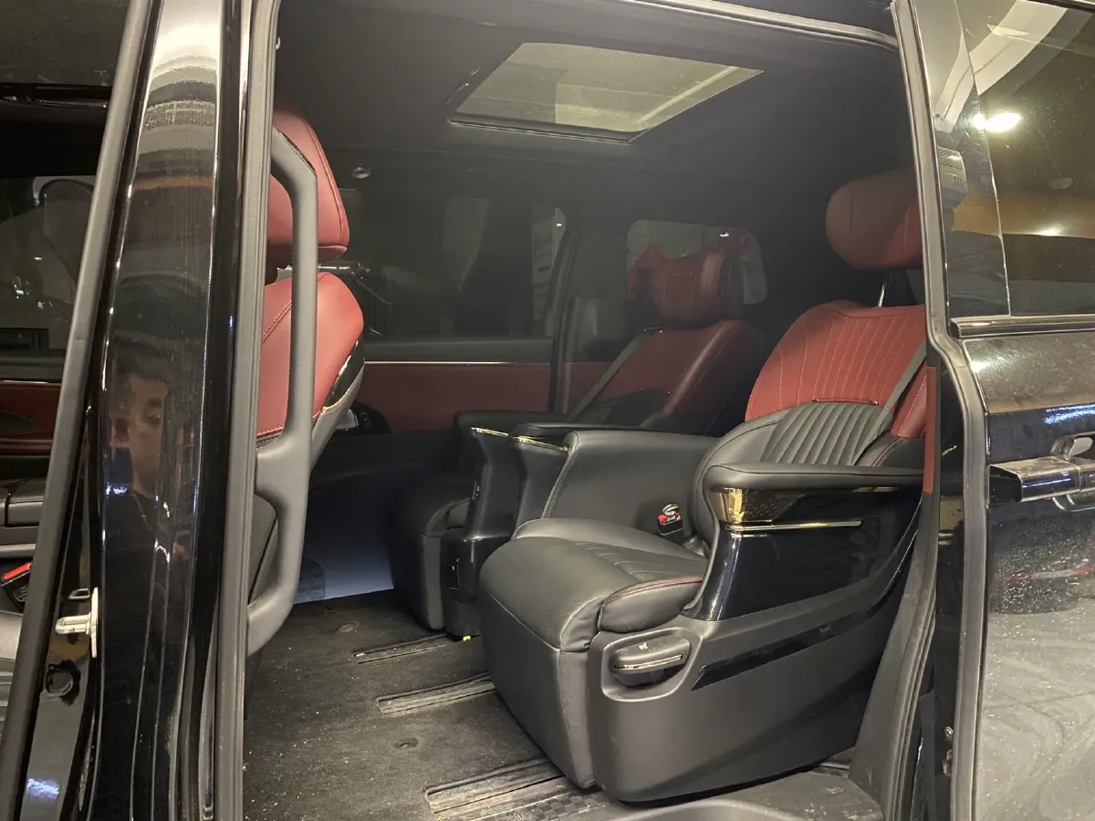 2023 GAC Trumpchi M8 2.0T 252HP L4 8AT,autocango,china used car exporter,china ev exporter,chinese used car exporter,chinese used ev exporter