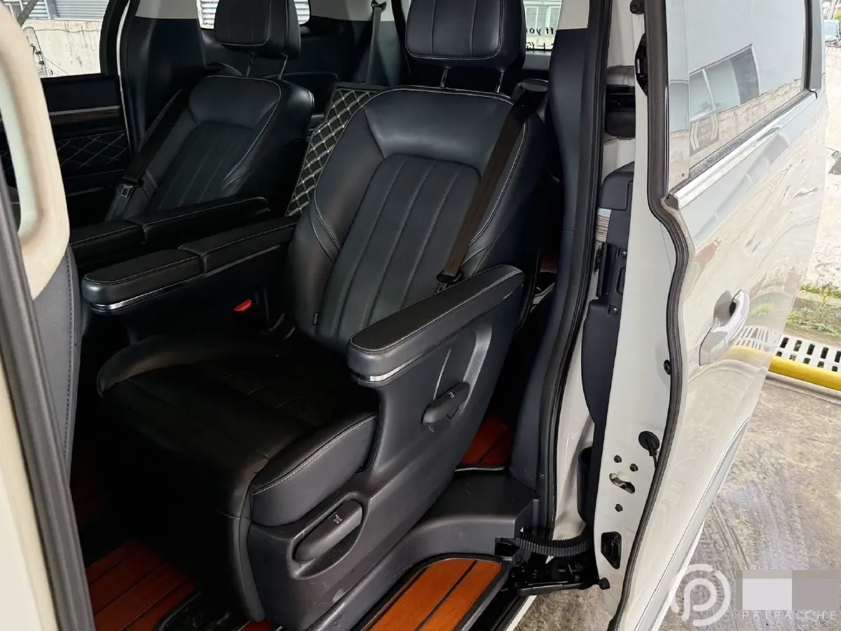 2020 GAC Trumpchi M8 2.0T 252HP L4 8AT,autocango,china used car exporter,china ev exporter,chinese used car exporter,chinese used ev exporter