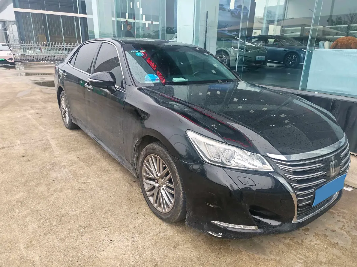 2017 Toyota Crown 2.0T 235HP L4 8AT,autocango,china used car exporter,china ev exporter,chinese used car exporter,chinese used ev exporter