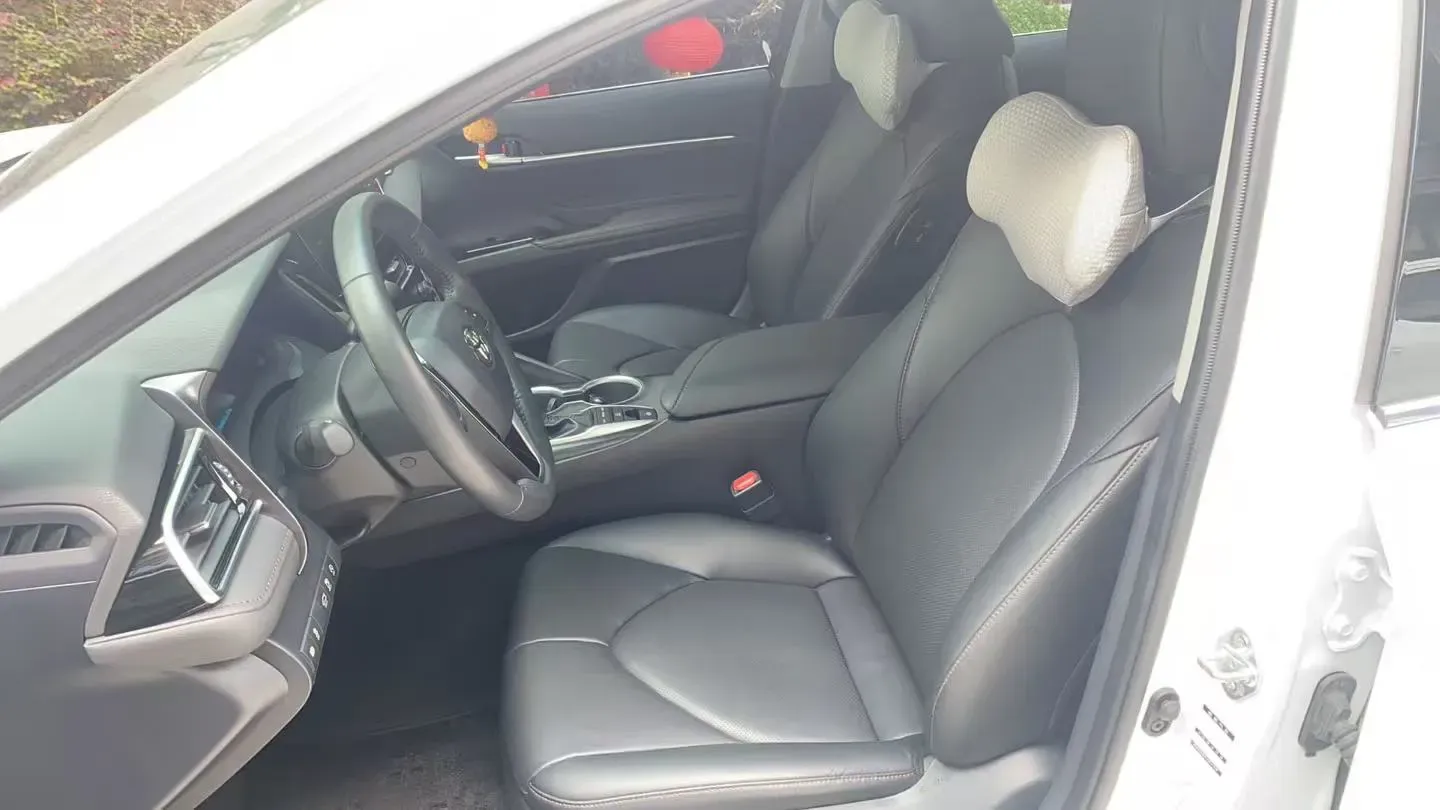 2023 Toyota Camry 2.5L 207HP L4 8AT,autocango,china used car exporter,china ev exporter,chinese used car exporter,chinese used ev exporter