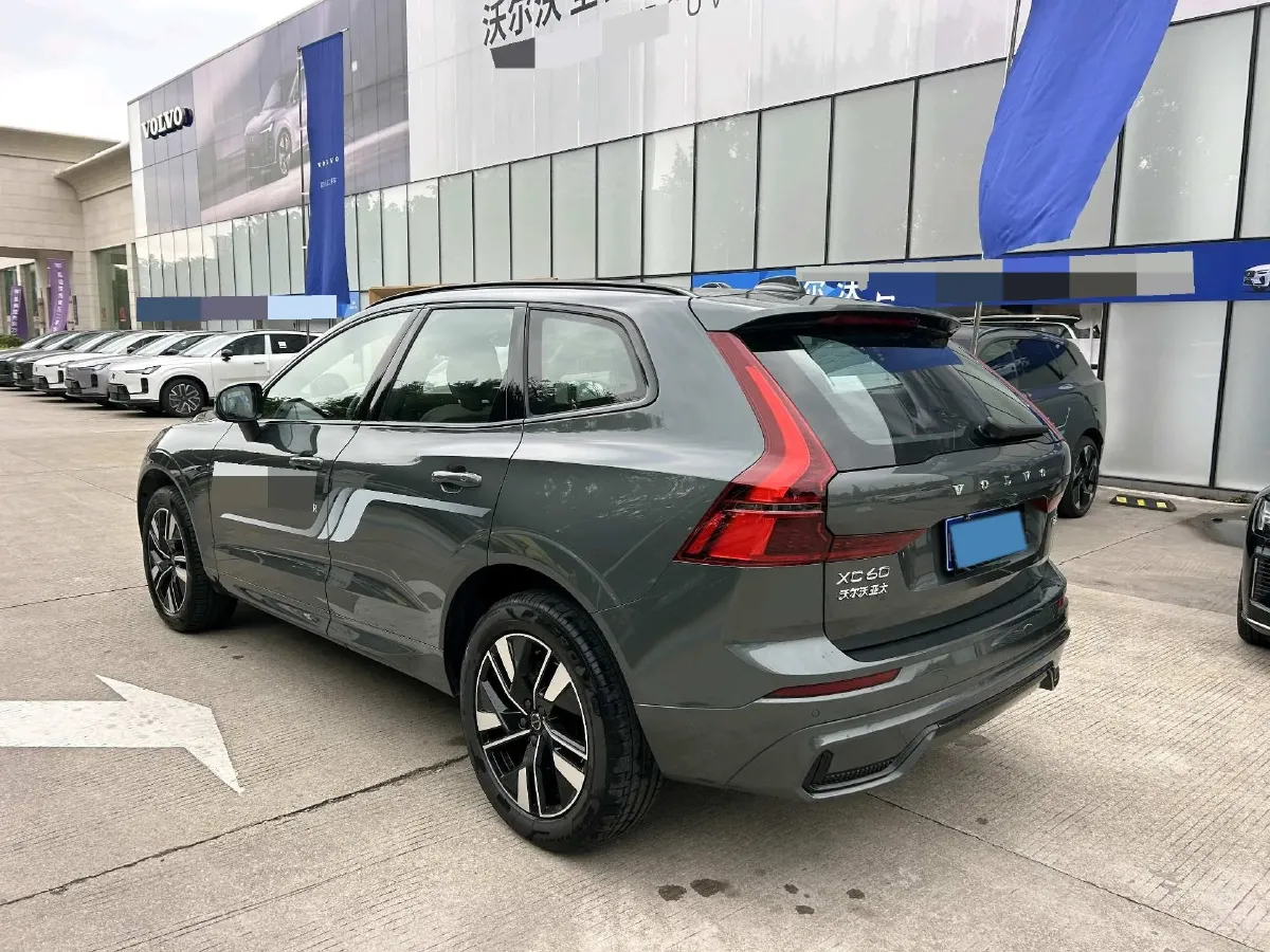 2026 Volvo XC60 2.0T 250HP L4 8AT,autocango,china used car exporter,china ev exporter,chinese used car exporter,chinese used ev exporter