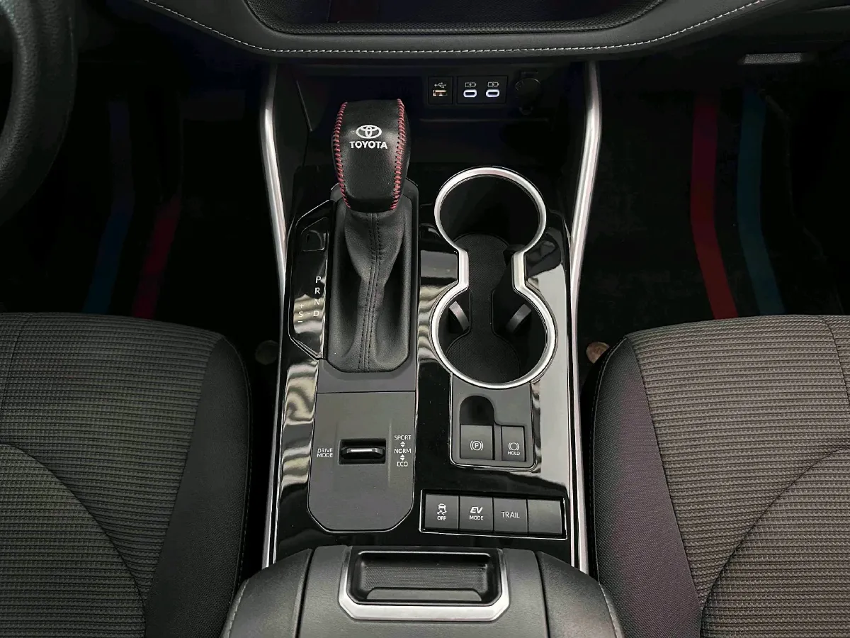 2024 Toyota Highlander 2.5L 189HP L4 E-CVT Hybrid,autocango,china used car exporter,china ev exporter,chinese used car exporter,chinese used ev exporter