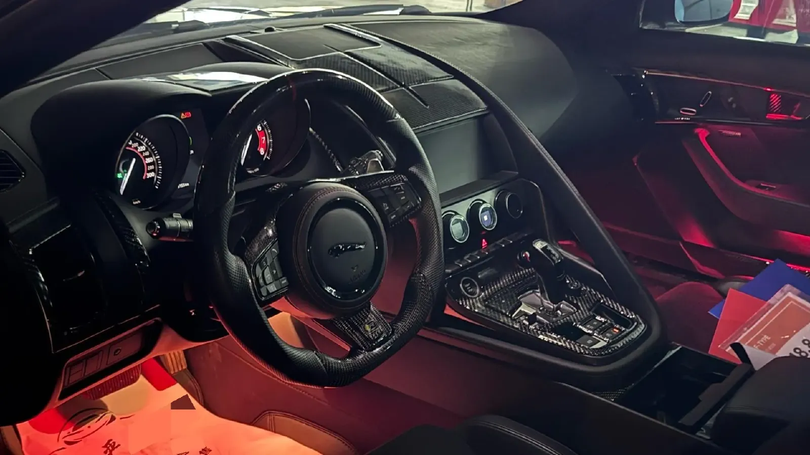 2019 Jaguar F-TYPE 2.0T 300HP L4 8AT,autocango,china used car exporter,china ev exporter,chinese used car exporter,chinese used ev exporter