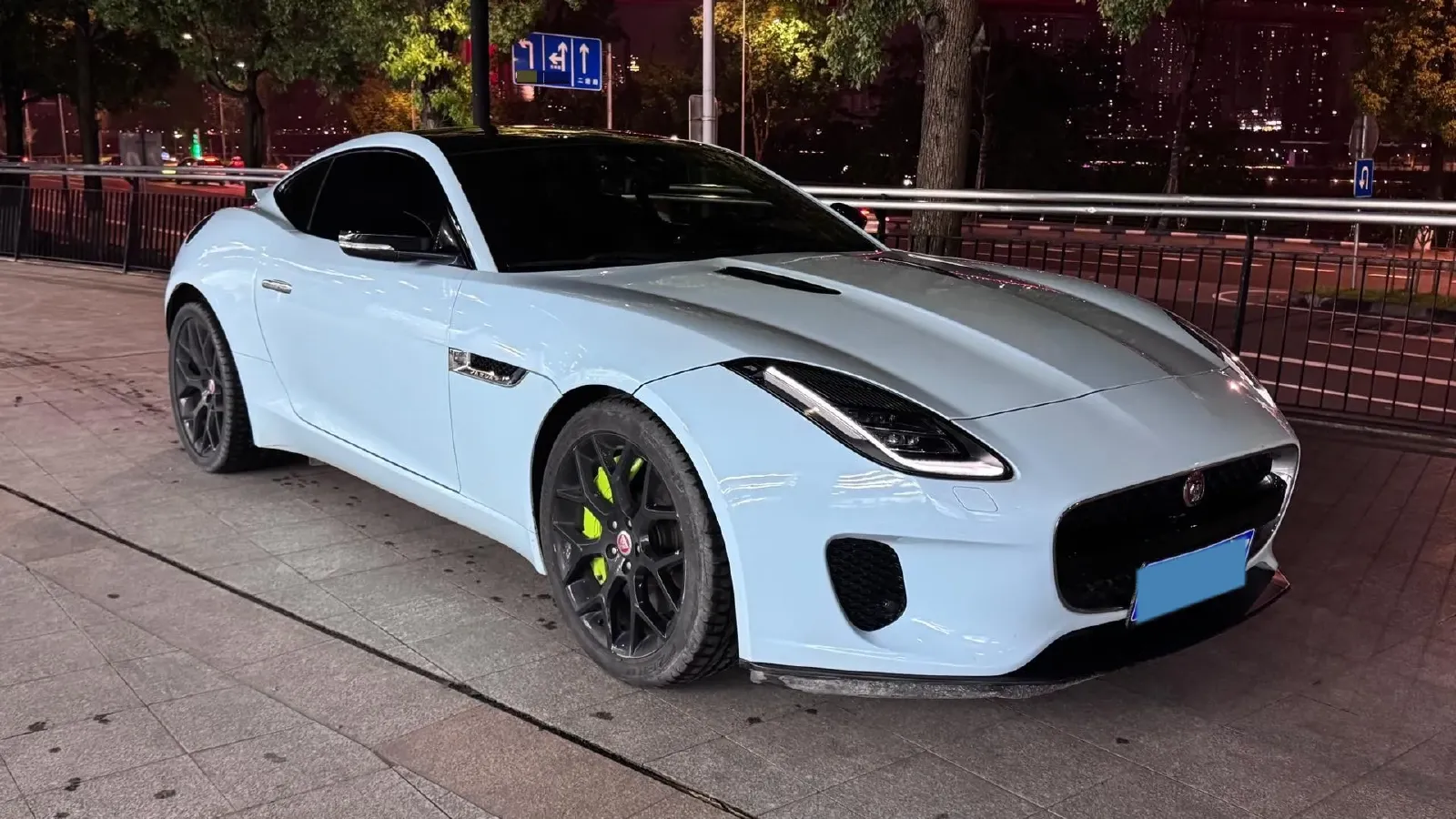 2019 Jaguar F-TYPE 2.0T 300HP L4 8AT,autocango,china used car exporter,china ev exporter,chinese used car exporter,chinese used ev exporter