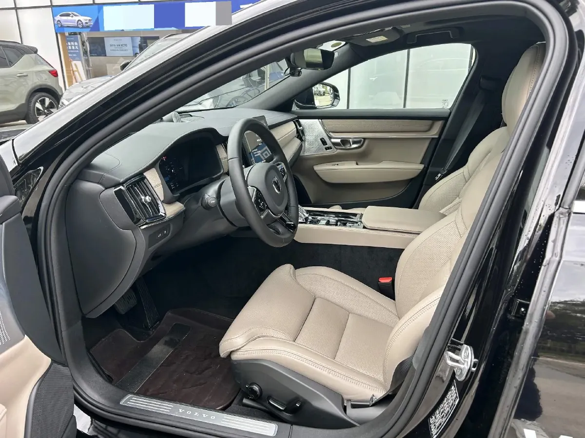 2026 Volvo S90 PHEV 2.0T 310HP L4 8AT PHEV,autocango,china used car exporter,china ev exporter,chinese used car exporter,chinese used ev exporter