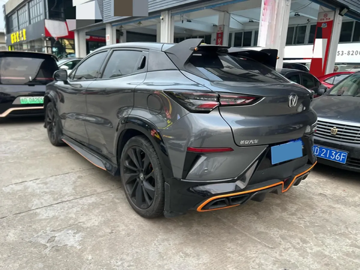2022 ChangAn UNI-T 1.5T 188HP L4 7DCT,autocango,china used car exporter,china ev exporter,chinese used car exporter,chinese used ev exporter