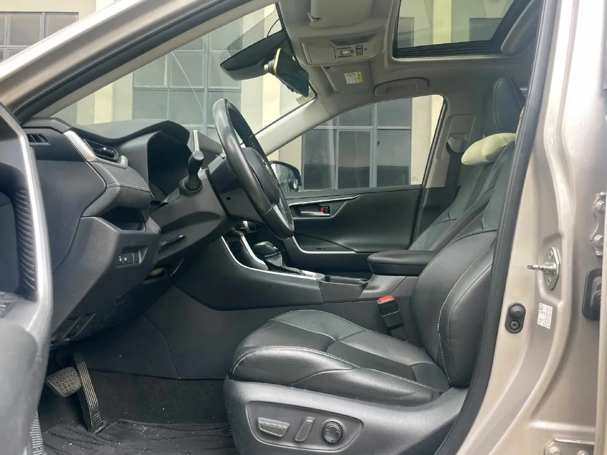 2023 Toyota Wildlander 2.0L 171HP L4 CVT,autocango,china used car exporter,china ev exporter,chinese used car exporter,chinese used ev exporter