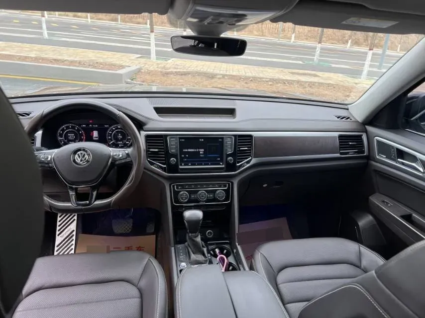 2017 Volkswagen Teramont 2.0T 220HP L4 7DCT,autocango,china used car exporter,china ev exporter,chinese used car exporter,chinese used ev exporter