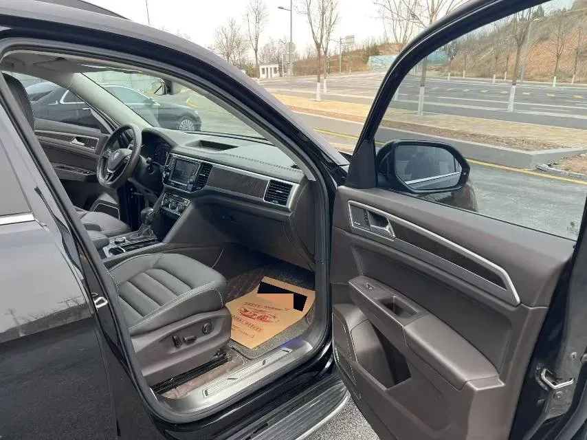 2017 Volkswagen Teramont 2.0T 220HP L4 7DCT,autocango,china used car exporter,china ev exporter,chinese used car exporter,chinese used ev exporter