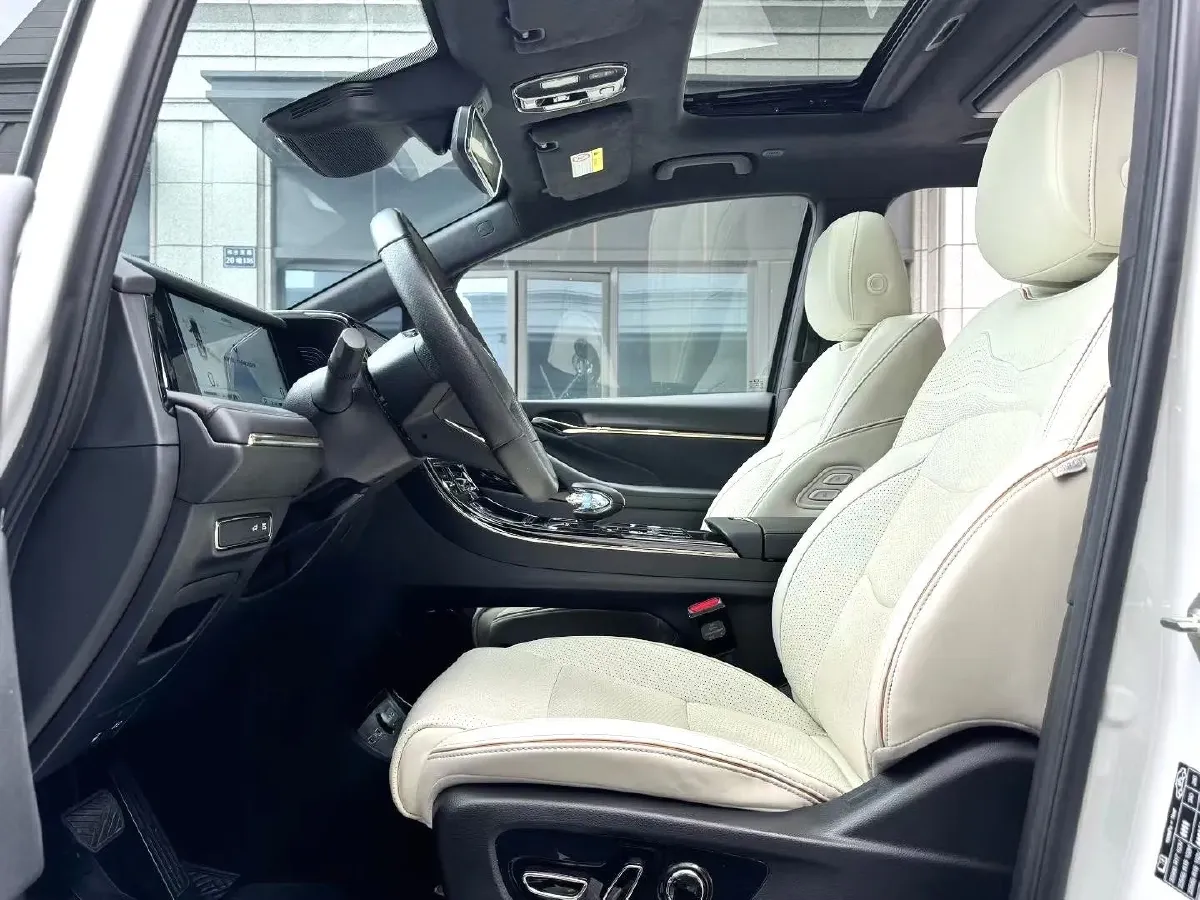 2023 GAC Trumpchi M8 2.0T 190HP L4 E-CVT Hybrid,autocango,china used car exporter,china ev exporter,chinese used car exporter,chinese used ev exporter