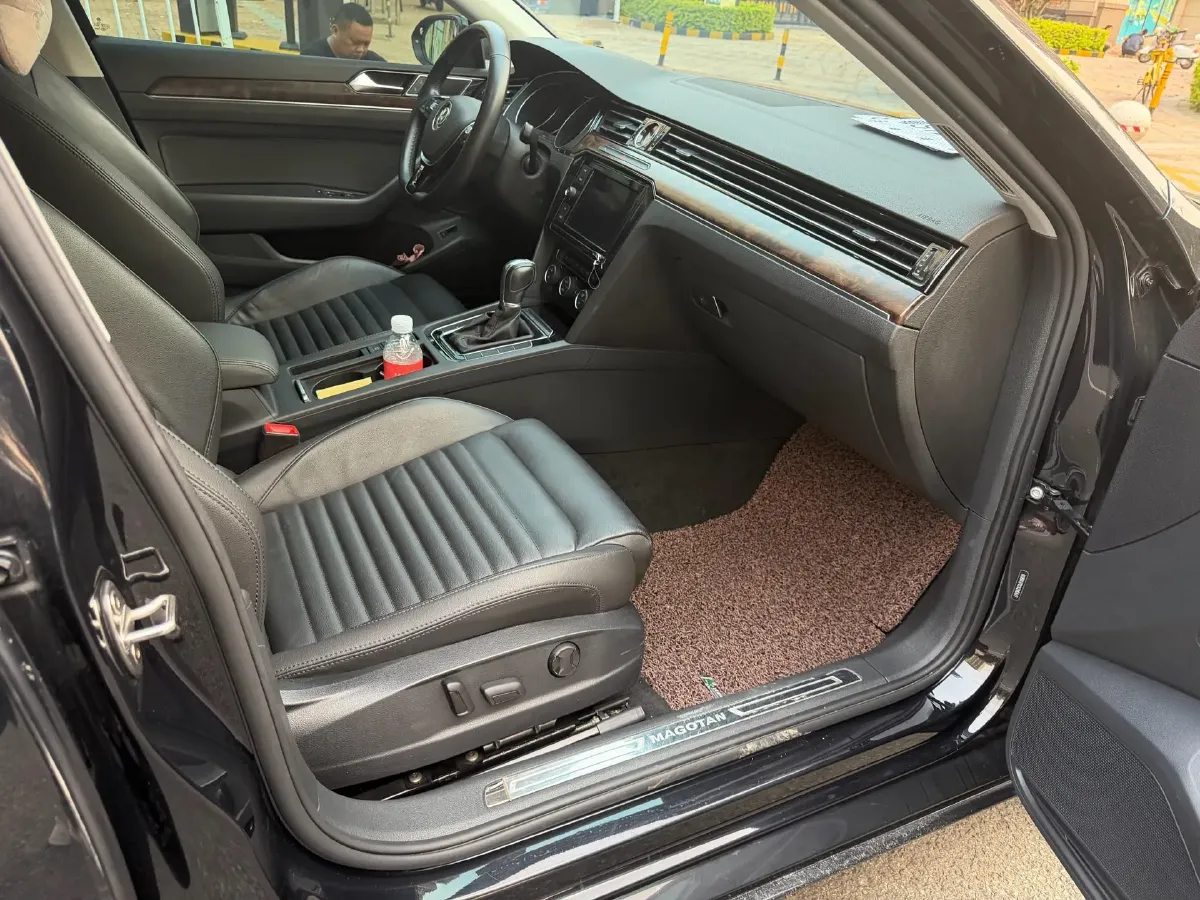 2019 Volkswagen Tayron 2.0T 186HP L4 7DCT,autocango,china used car exporter,china ev exporter,chinese used car exporter,chinese used ev exporter