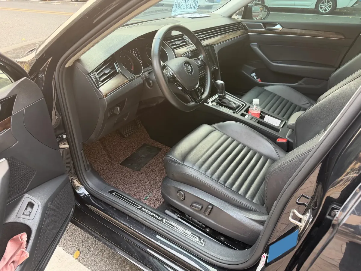 2019 Volkswagen Tayron 2.0T 186HP L4 7DCT,autocango,china used car exporter,china ev exporter,chinese used car exporter,chinese used ev exporter