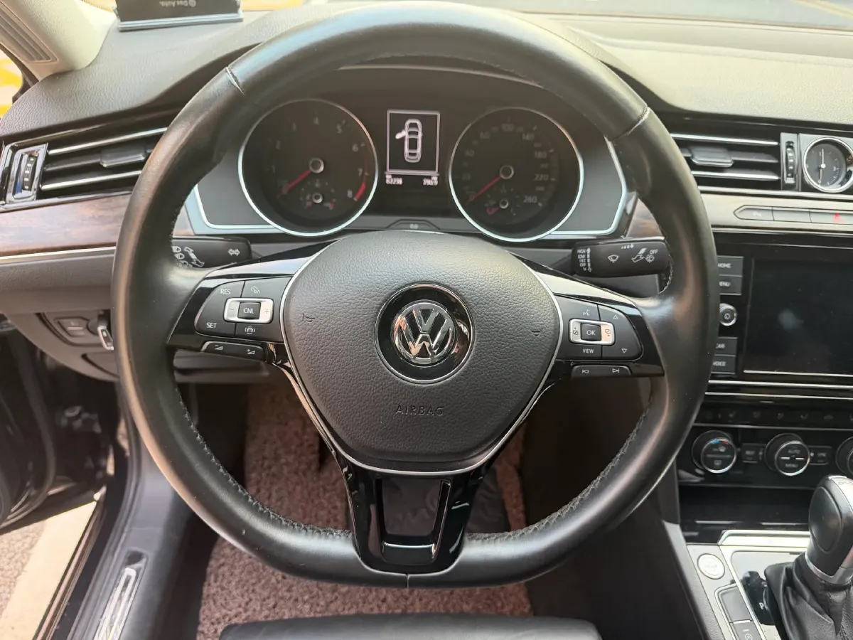 2019 Volkswagen Tayron 2.0T 186HP L4 7DCT,autocango,china used car exporter,china ev exporter,chinese used car exporter,chinese used ev exporter