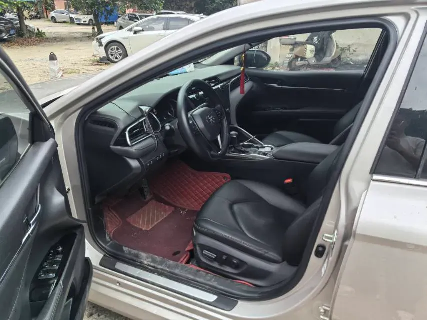 2019 Toyota Camry 2.5L 209HP L4 8AT,autocango,china used car exporter,china ev exporter,chinese used car exporter,chinese used ev exporter