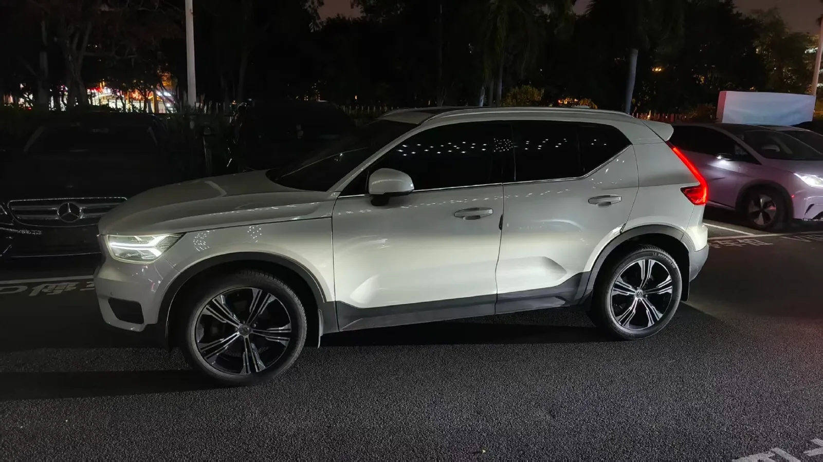 2020 Volvo XC40 2.0T 190HP L4 8AT,autocango,china used car exporter,china ev exporter,chinese used car exporter,chinese used ev exporter