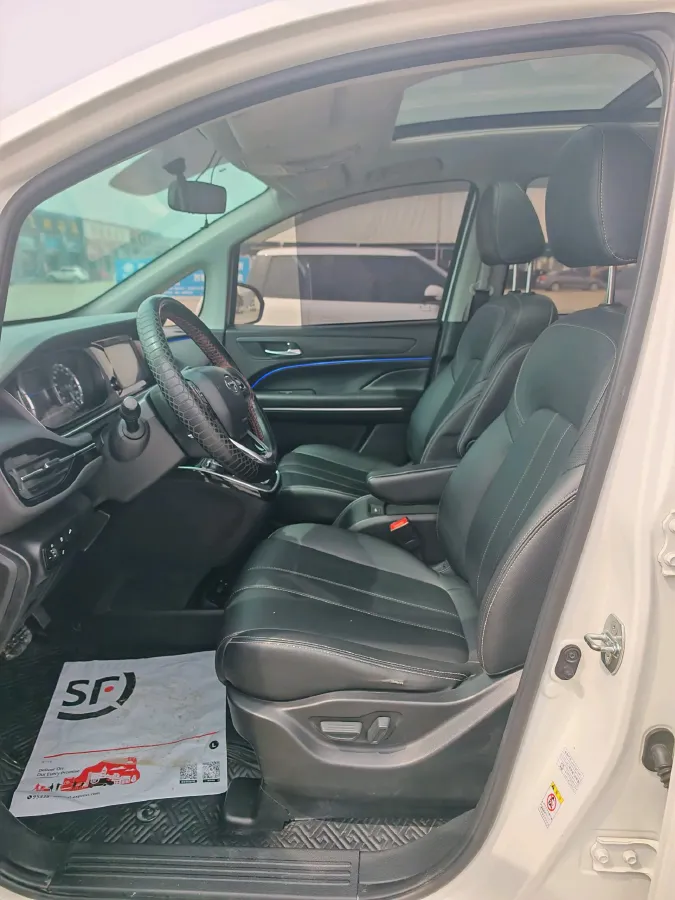 2021 GAC Trumpchi M6 1.5T 169HP L4 7DCT,autocango,china used car exporter,china ev exporter,chinese used car exporter,chinese used ev exporter