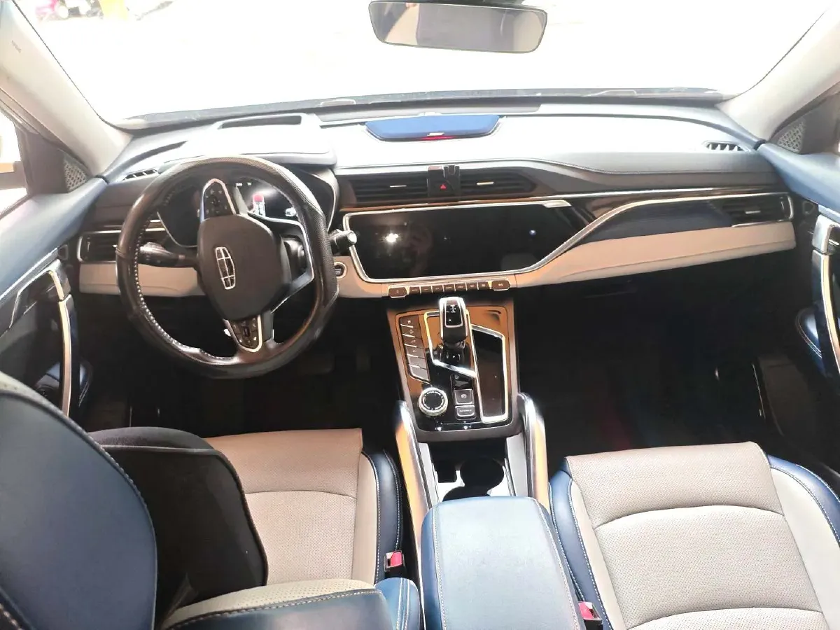 2022 Geely Azkarra 1.8T 184HP L4 7DCT,autocango,china used car exporter,china ev exporter,chinese used car exporter,chinese used ev exporter