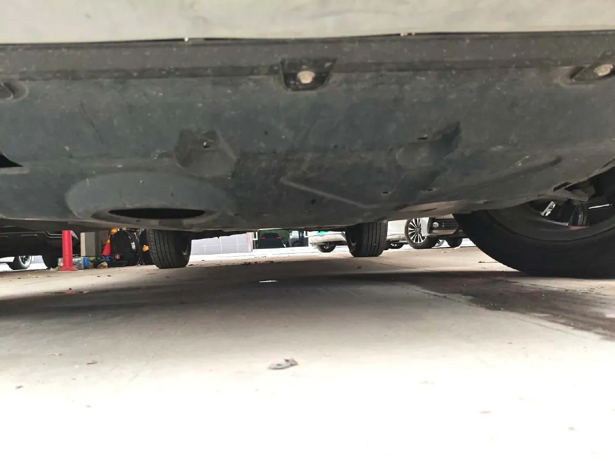 2022 Geely Azkarra 1.8T 184HP L4 7DCT,autocango,china used car exporter,china ev exporter,chinese used car exporter,chinese used ev exporter