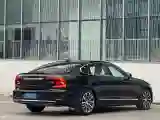 2024 Volvo S90 2.0T 250HP L4 8AT