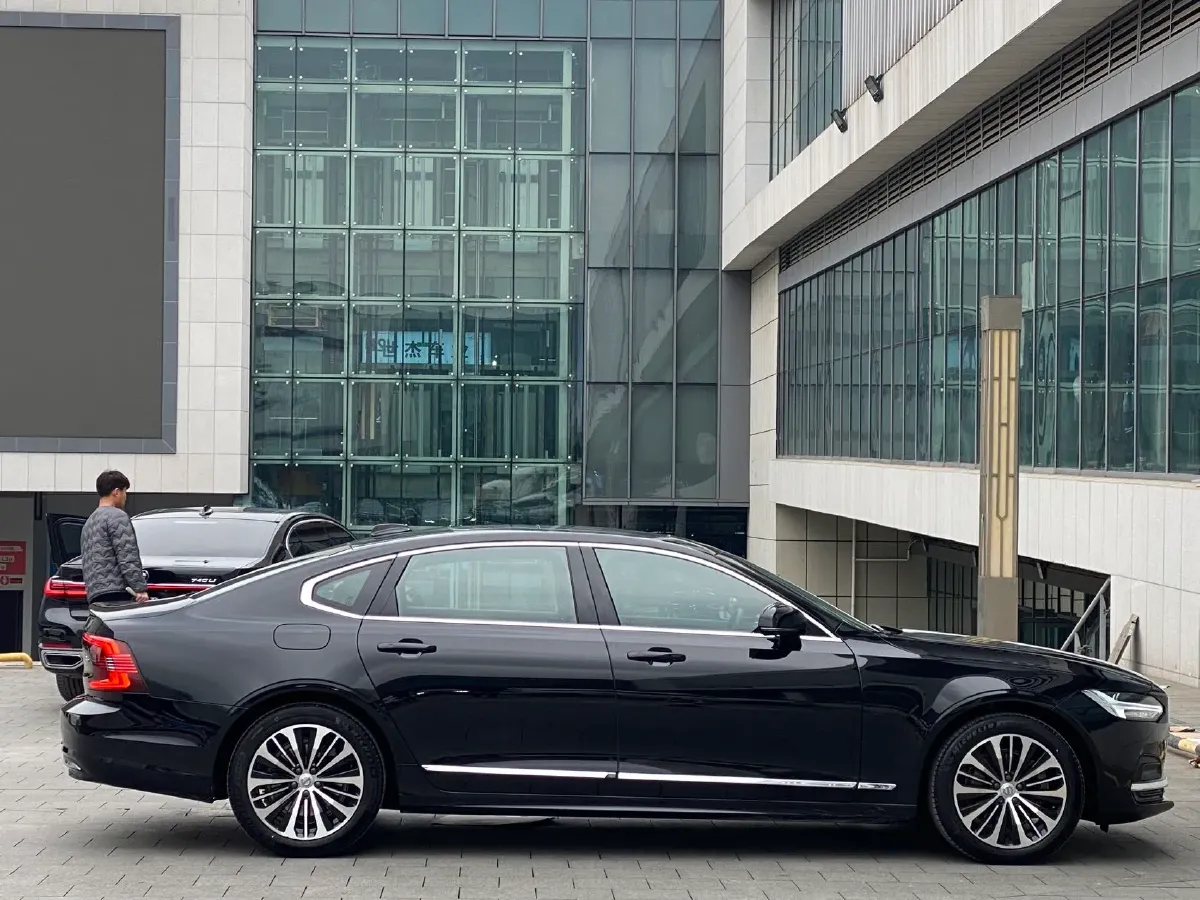 2024 Volvo S90 2.0T 250HP L4 8AT,autocango,china used car exporter,china ev exporter,chinese used car exporter,chinese used ev exporter