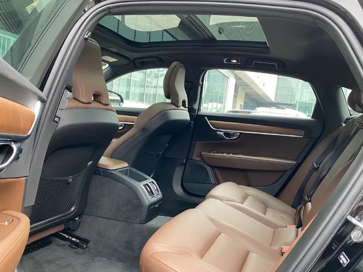 2024 Volvo S90 2.0T 250HP L4 8AT,autocango,china used car exporter,china ev exporter,chinese used car exporter,chinese used ev exporter