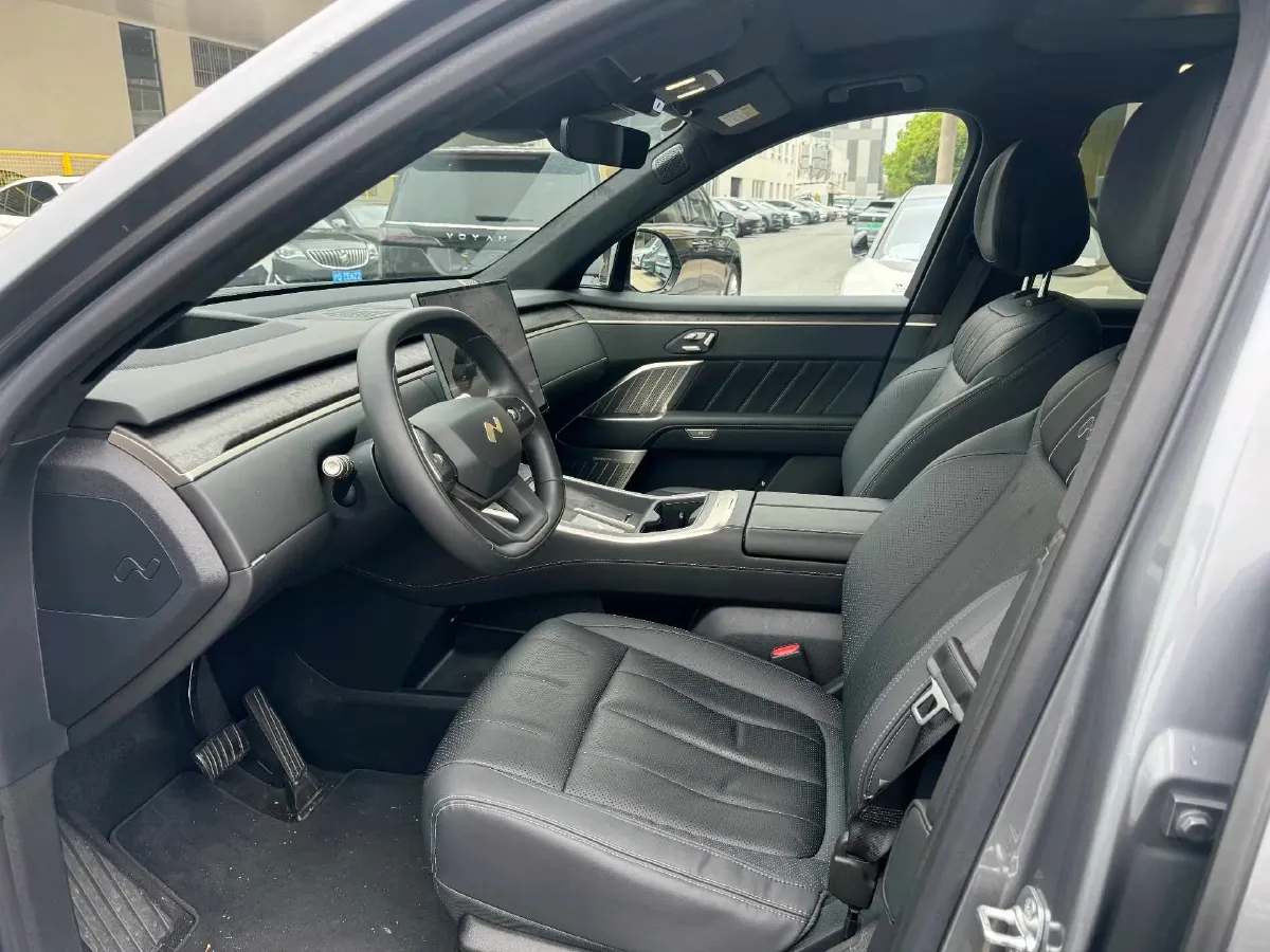 2025 ONVO L90 BEV,autocango,china used car exporter,china ev exporter,chinese used car exporter,chinese used ev exporter