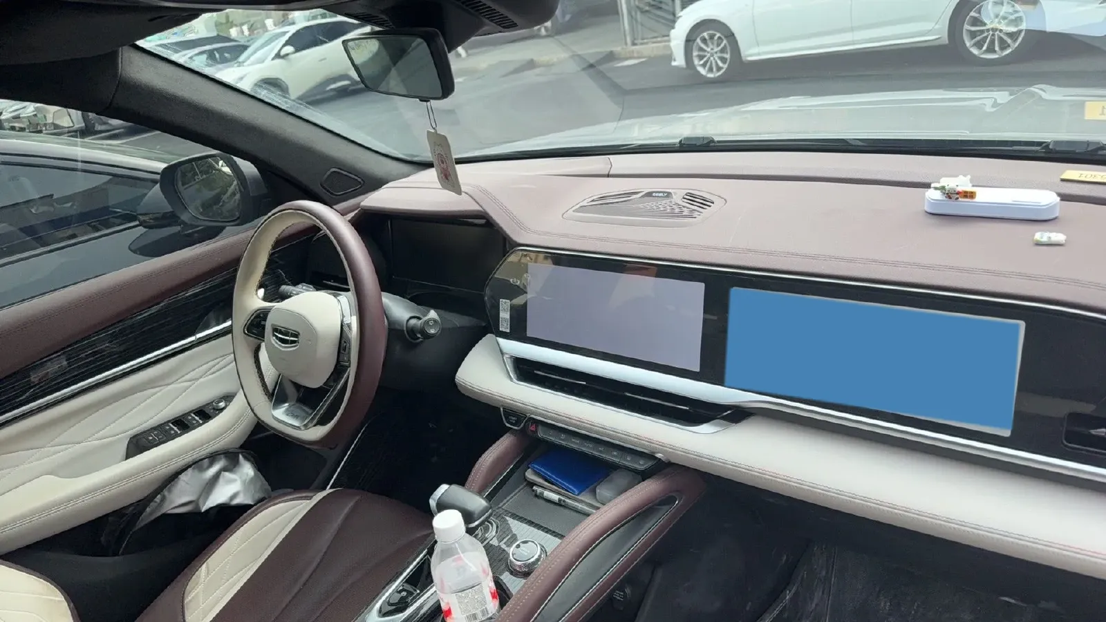 2021 Geely Monjaro 2.0T 218HP L4 7DCT,autocango,china used car exporter,china ev exporter,chinese used car exporter,chinese used ev exporter