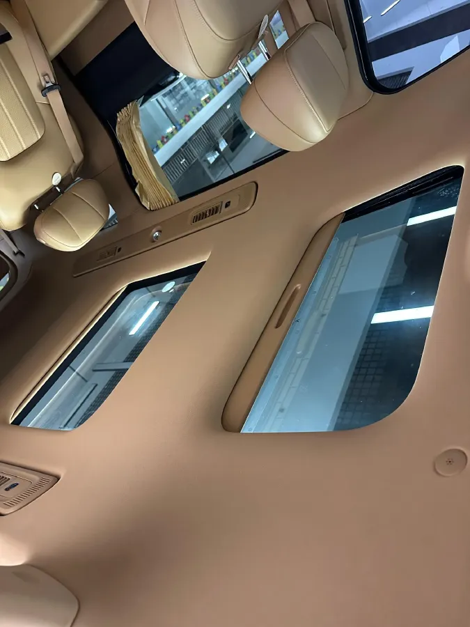 2025 Voyah Dream 1.5T 150HP L4 PHEV 41.7KWH,autocango,china used car exporter,china ev exporter,chinese used car exporter,chinese used ev exporter