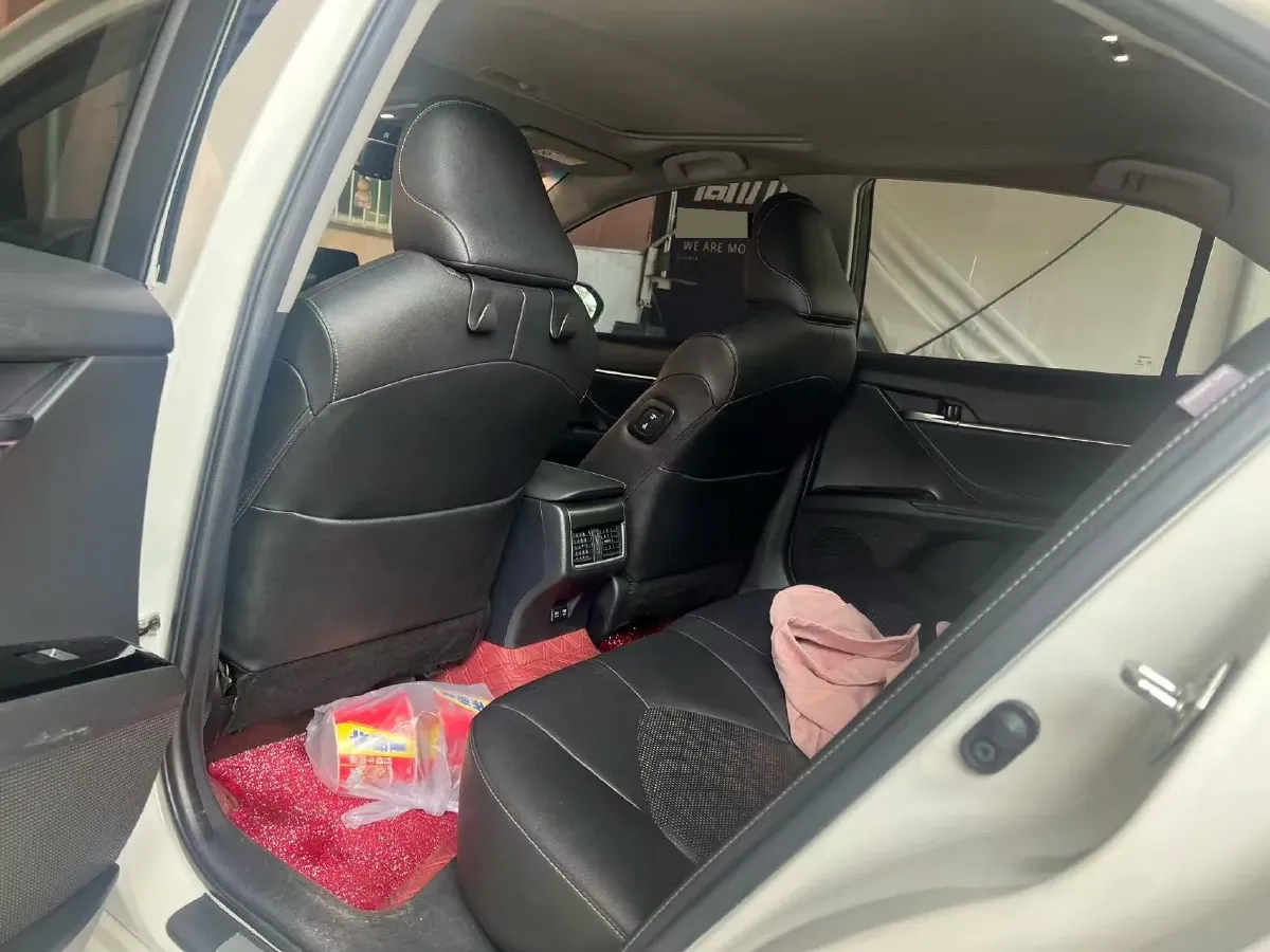 2021 Toyota Camry 2.5L 209HP L4 8AT,autocango,china used car exporter,china ev exporter,chinese used car exporter,chinese used ev exporter