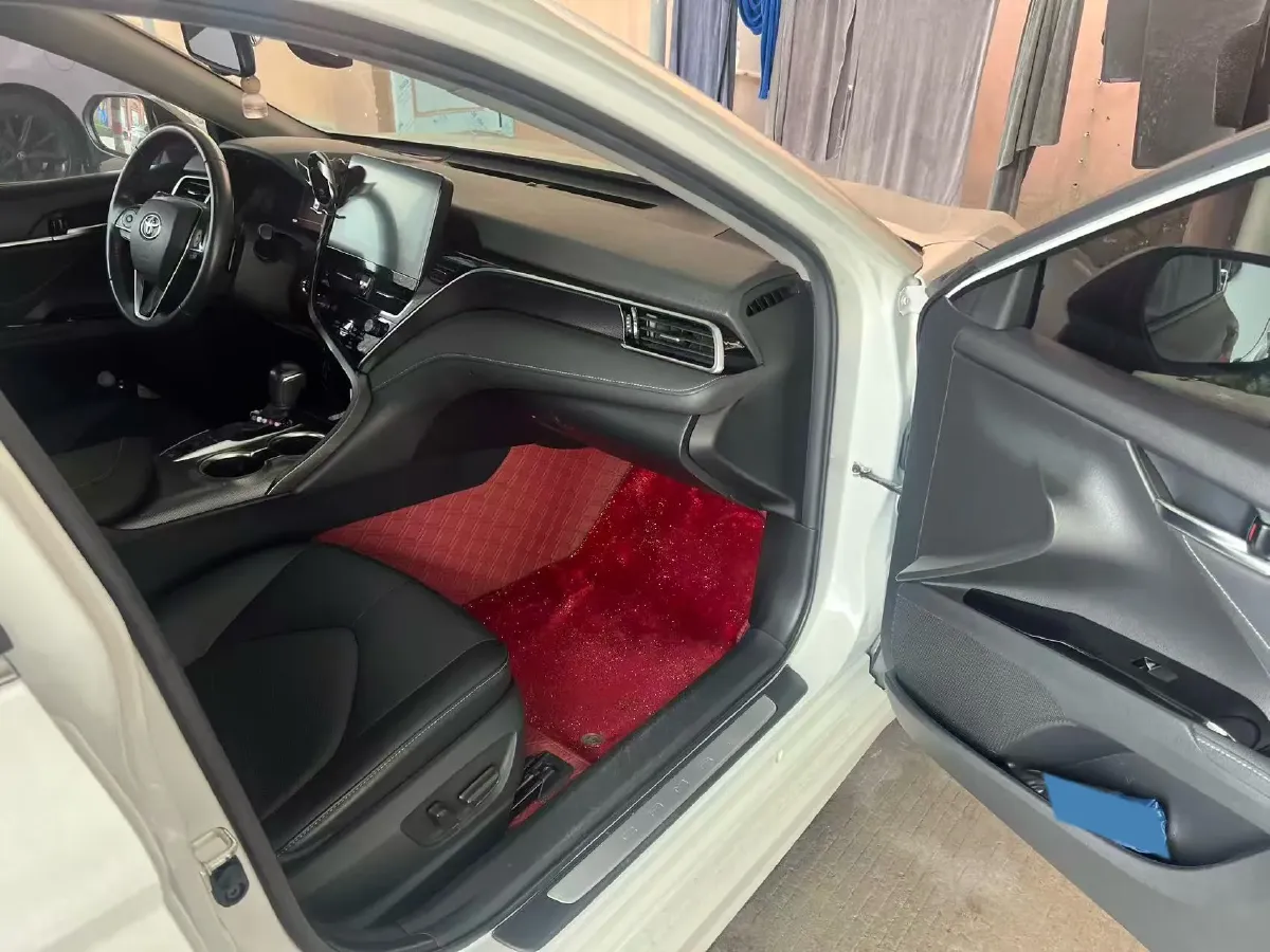 2021 Toyota Camry 2.5L 209HP L4 8AT,autocango,china used car exporter,china ev exporter,chinese used car exporter,chinese used ev exporter