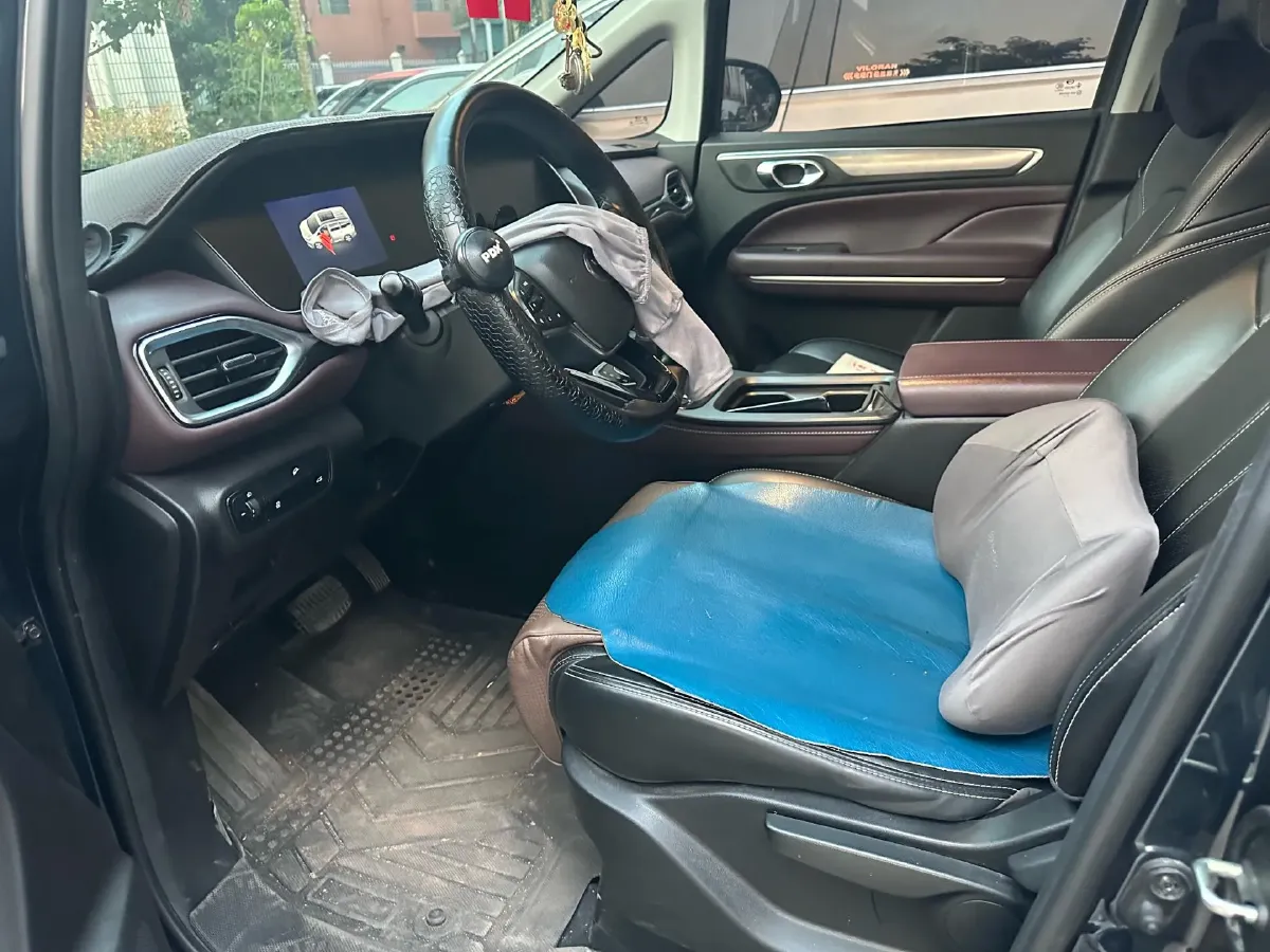 2021 GAC Trumpchi M6 1.5T 169HP L4 7DCT,autocango,china used car exporter,china ev exporter,chinese used car exporter,chinese used ev exporter