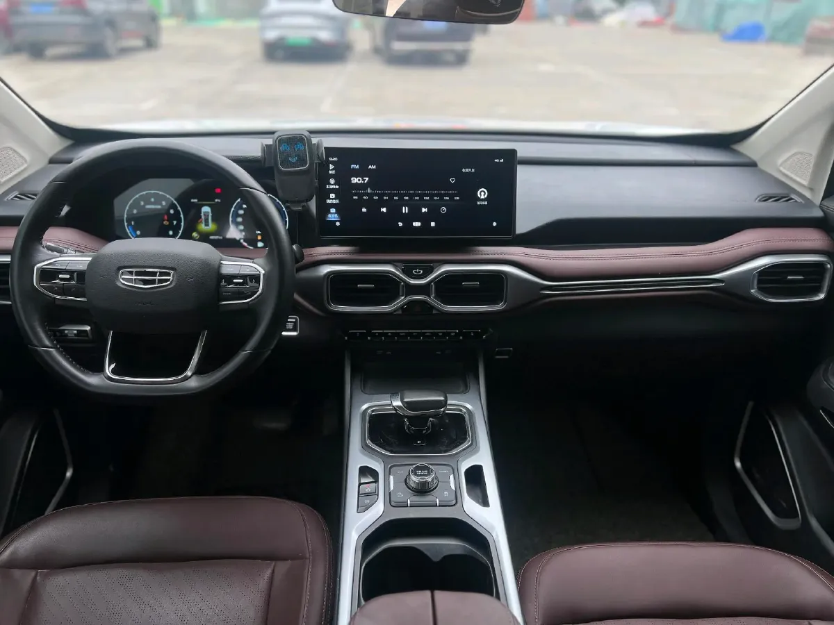 2022 Geely Okavango 1.8T 184HP L4 7DCT,autocango,china used car exporter,china ev exporter,chinese used car exporter,chinese used ev exporter