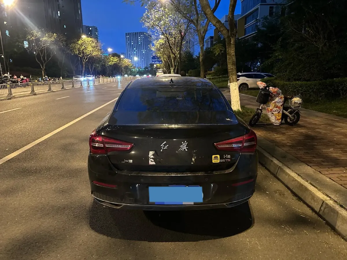 2022 HongQi H5 1.8T 197HP L4 6AT,autocango,china used car exporter,china ev exporter,chinese used car exporter,chinese used ev exporter