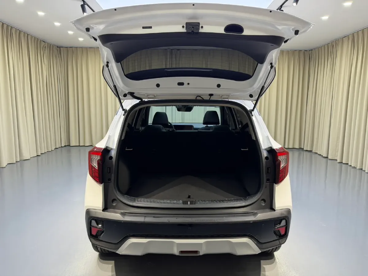 2023 Kia Seltos 1.5L 115HP L4 CVT,autocango,china used car exporter,china ev exporter,chinese used car exporter,chinese used ev exporter