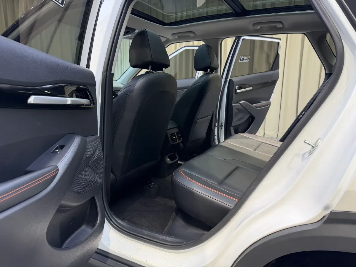 2023 Kia Seltos 1.5L 115HP L4 CVT,autocango,china used car exporter,china ev exporter,chinese used car exporter,chinese used ev exporter