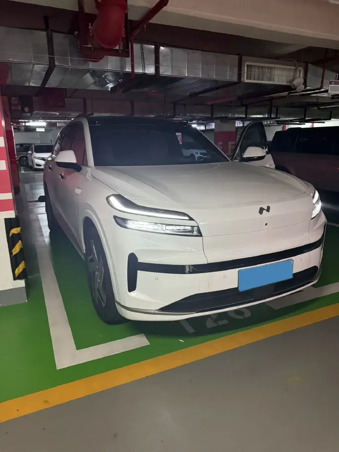2025 ONVO L90 BEV,autocango,china used car exporter,china ev exporter,chinese used car exporter,chinese used ev exporter