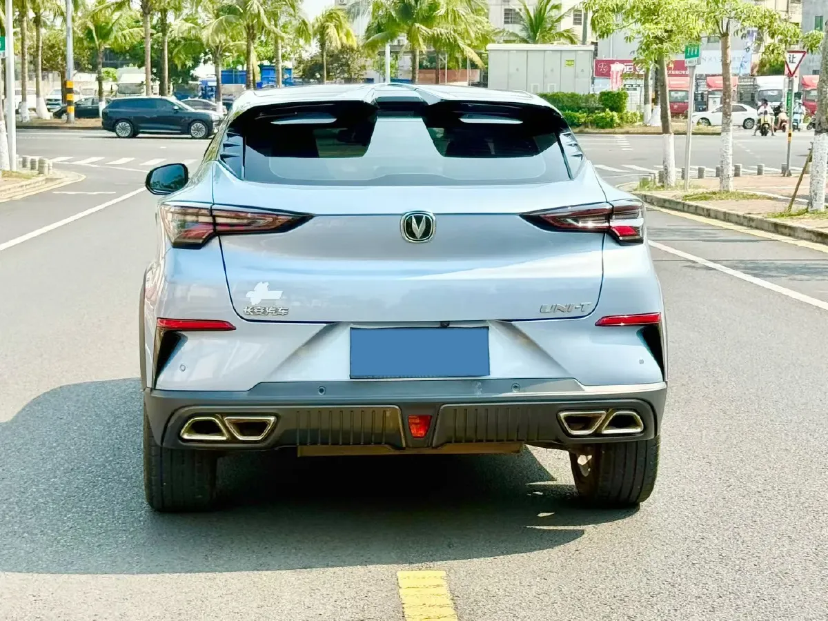 2022 ChangAn UNI-T 1.5T 188HP L4 7DCT,autocango,china used car exporter,china ev exporter,chinese used car exporter,chinese used ev exporter