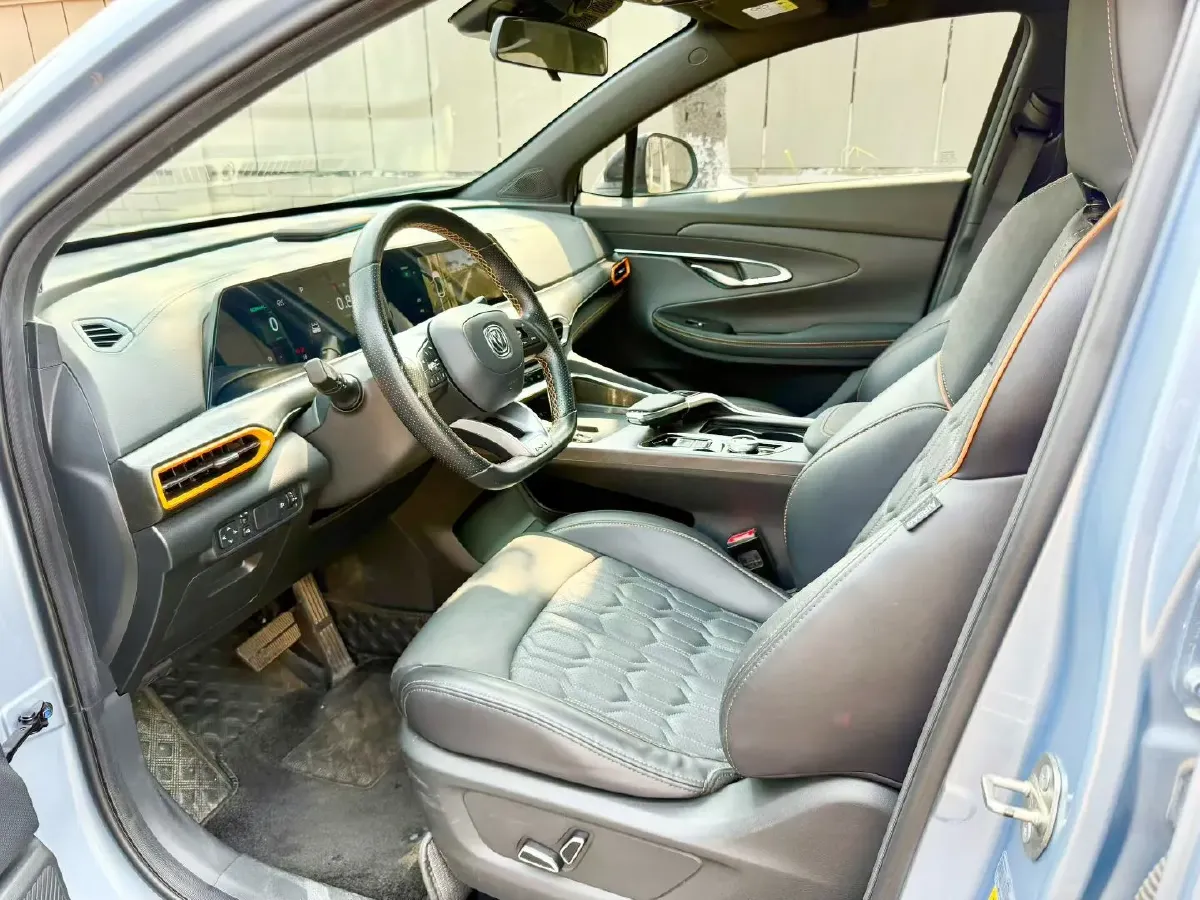 2022 ChangAn UNI-T 1.5T 188HP L4 7DCT,autocango,china used car exporter,china ev exporter,chinese used car exporter,chinese used ev exporter