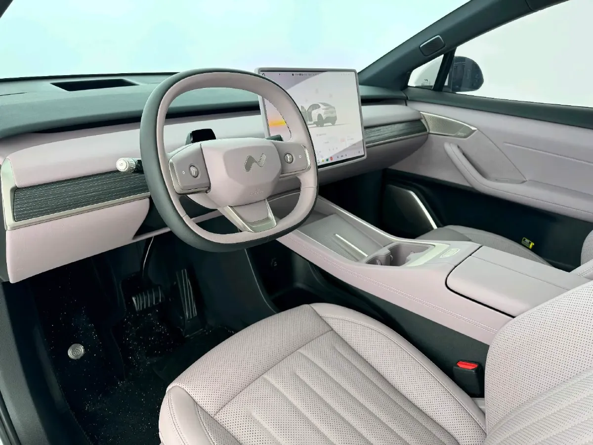 2024 ONVO L60 BEV 60KWH,autocango,china used car exporter,china ev exporter,chinese used car exporter,chinese used ev exporter