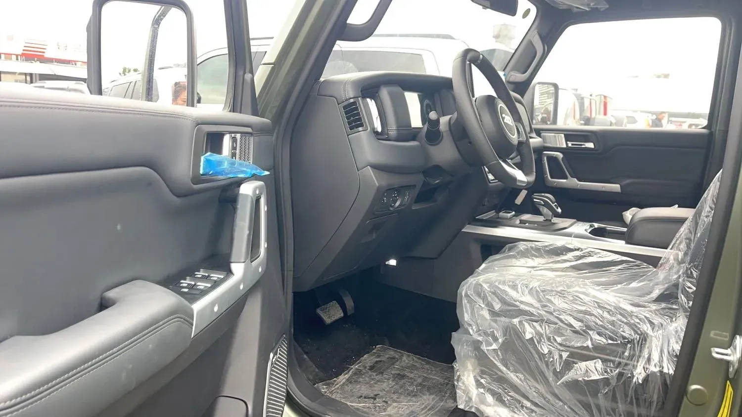 2024 212 212 T01 2.0T 252HP L4 8AT,autocango,china used car exporter,china ev exporter,chinese used car exporter,chinese used ev exporter