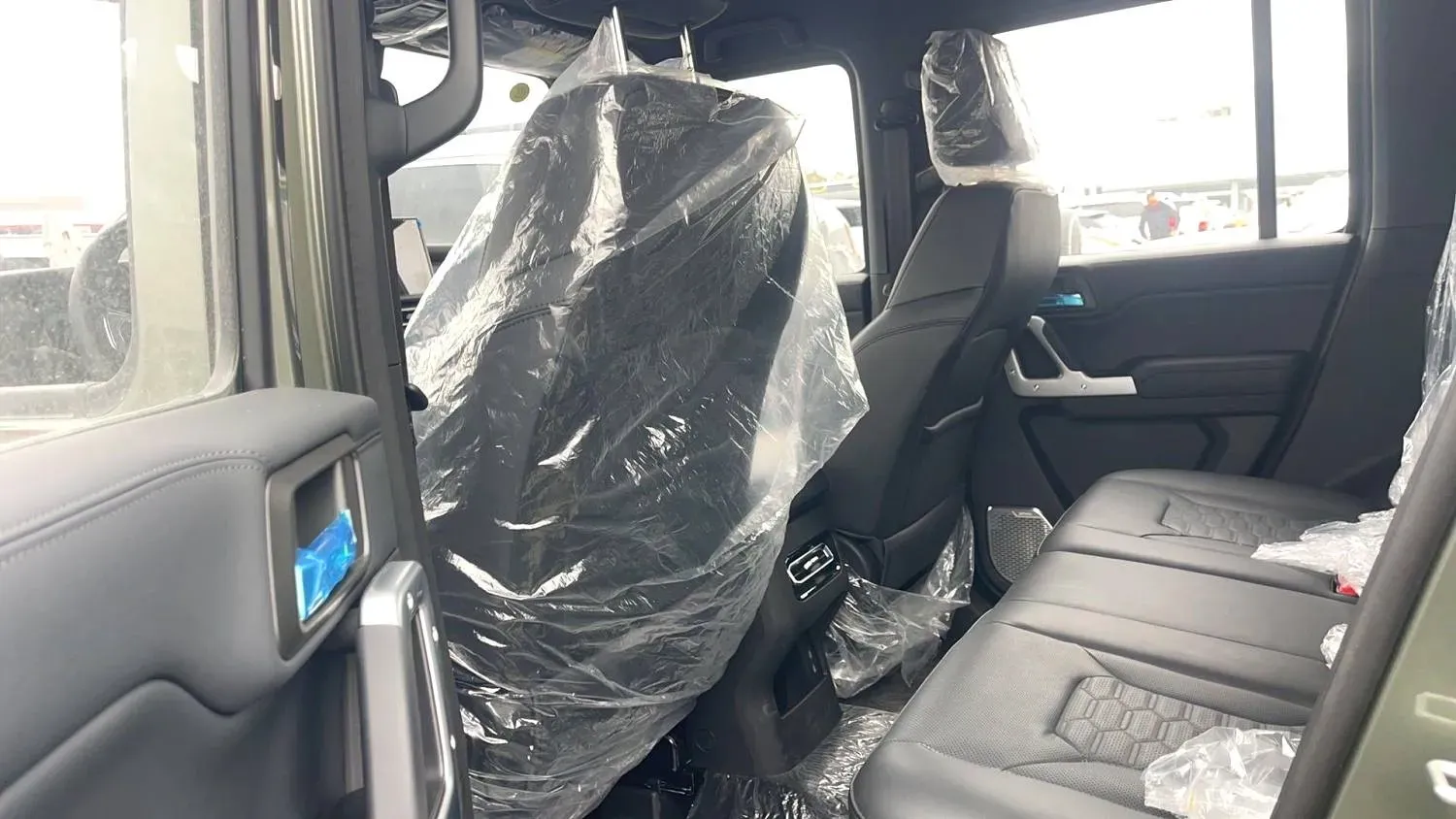 2024 212 212 T01 2.0T 252HP L4 8AT,autocango,china used car exporter,china ev exporter,chinese used car exporter,chinese used ev exporter