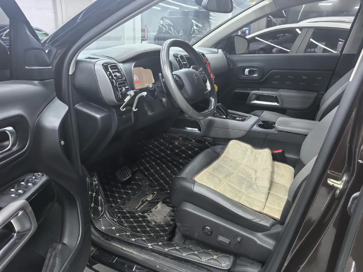 2017 Citroen C5 Aircross 1.8T 204HP L4 6AT,autocango,china used car exporter,china ev exporter,chinese used car exporter,chinese used ev exporter