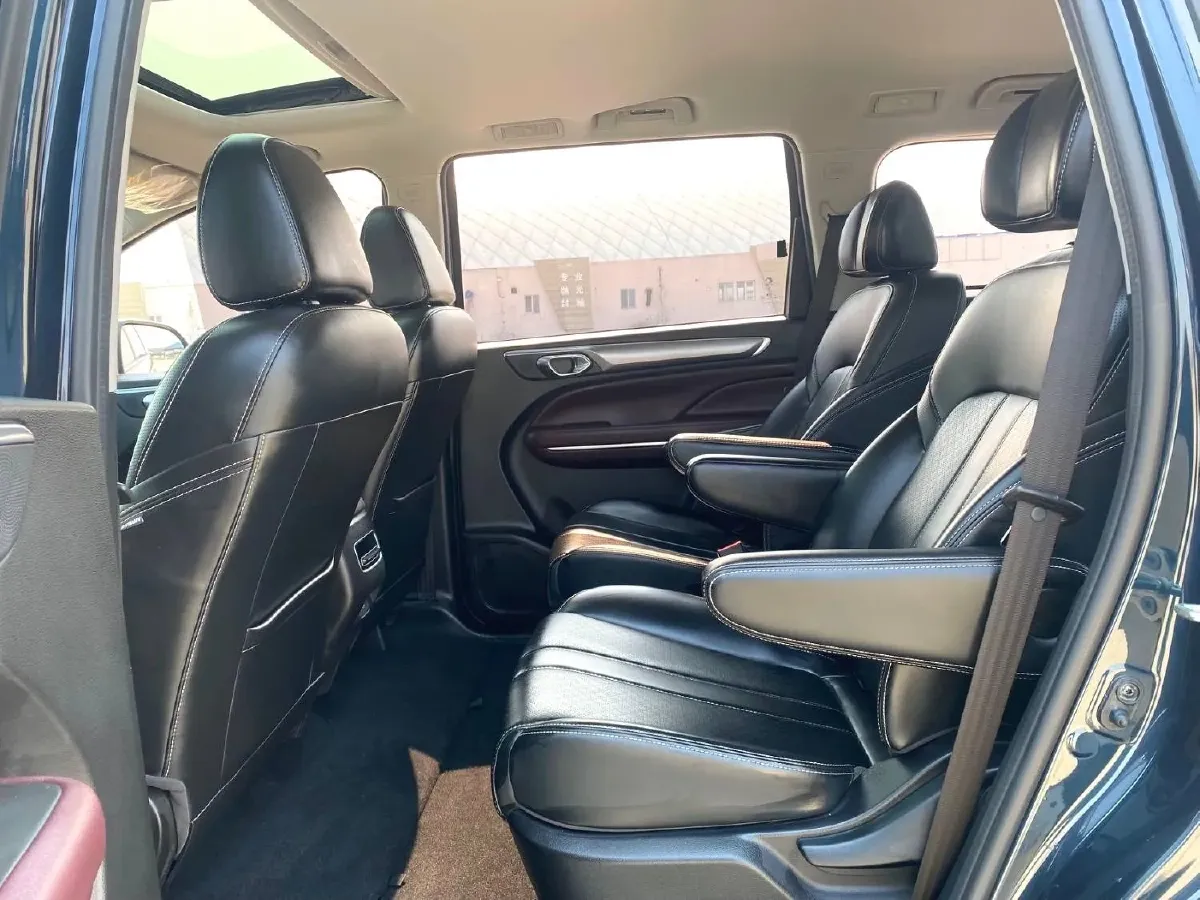 2021 GAC Trumpchi M6 1.5T 169HP L4 7DCT,autocango,china used car exporter,china ev exporter,chinese used car exporter,chinese used ev exporter