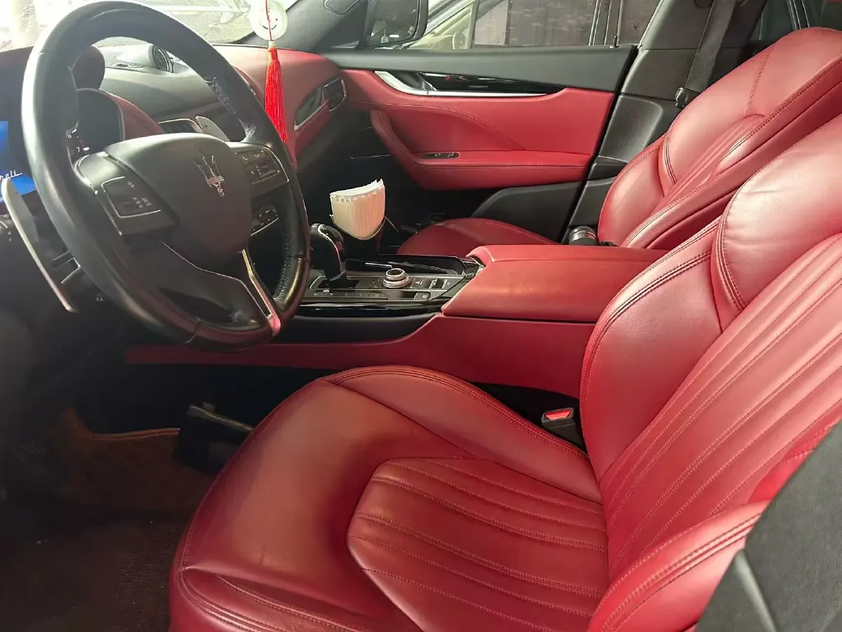 2018 Maserati Levante 3.0T 350HP V6 8AT,autocango,china used car exporter,china ev exporter,chinese used car exporter,chinese used ev exporter