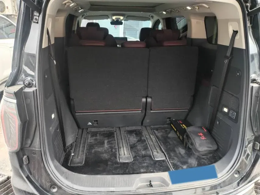 2023 HongQi HQ9 2.0T 252HP L4 8AT,autocango,china used car exporter,china ev exporter,chinese used car exporter,chinese used ev exporter